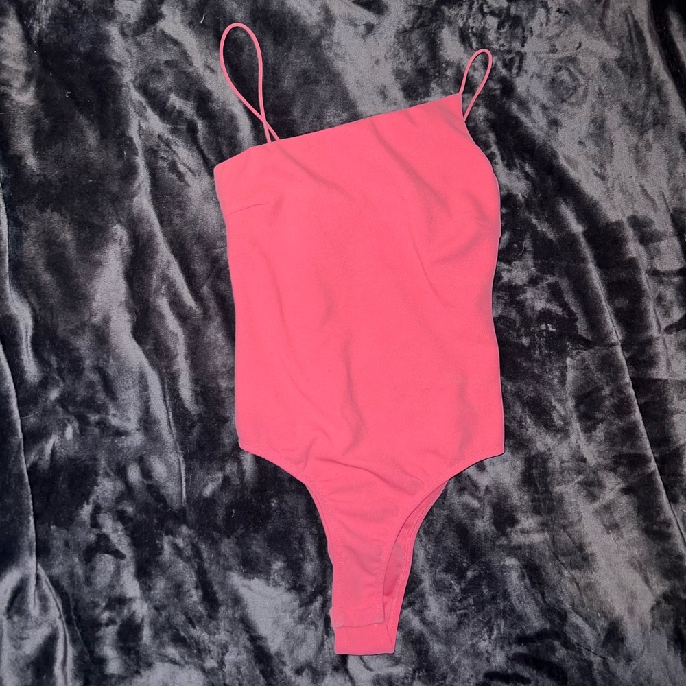 Princess Polly Evella Pink Bodysuit Size 2 - Picture 12 of 14